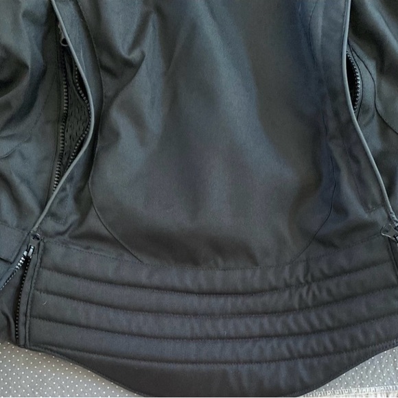 Closing closet make offer New never worn motorcycle jacket - Picture 4 of 4